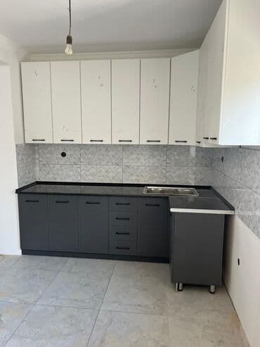 Кийим салуучу шкафтар: Ашкана үчүн шкаф, Жаңы, Асма, Жуугучу менен, ЛДСП — 32