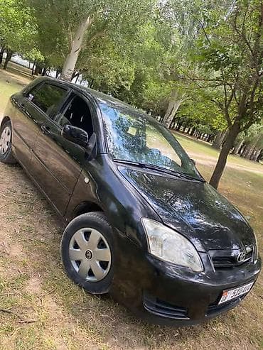 решетка авенсис: Toyota Corolla: 2004 г., 1.8 л, Механика, Бензин, Хэтчбэк — 1