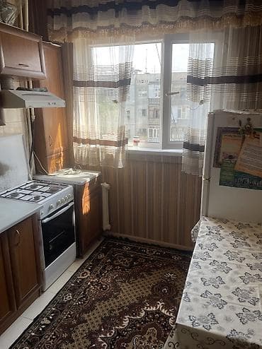 2 bedroom: 2 комнаты, 10 мкр Собственник, Без животных, от 6 месяцев — 1