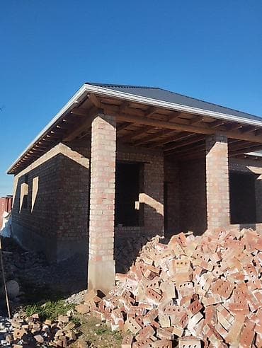 куплю модульный дом: Одноэтажный кирпичный дом в стадии строительства. Уй сатылат размери — 3