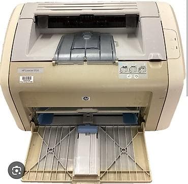 Лазерный принтер HP1020 с популярным картриджем. печатает четко, без