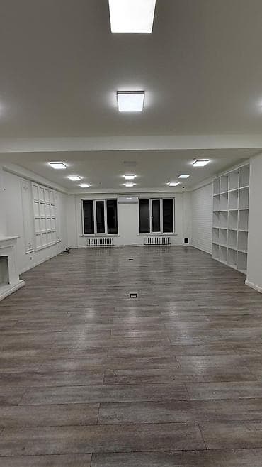 продаю аламедин1: Кеңселерди сатуу 284 м², Ремонту бар, Көп кабаттуу имарат, 1 кабат — 1