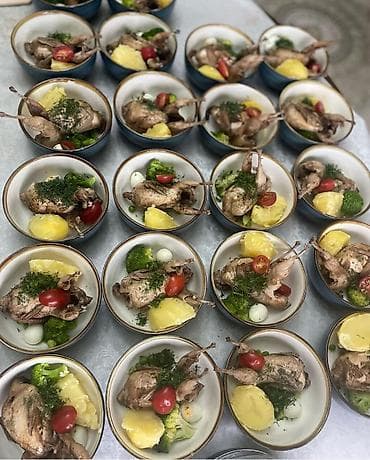 столик для корана: Выездные банкеты | Оформители, Повара | Шоколодный фонтан, Фуршетный стол — 7