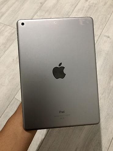 Планшеты: Планшет, Apple, память 128 ГБ, 9" - 10", Wi-Fi, Б/у, Классический цвет - Серый — 2