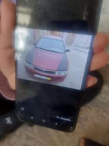 двигатель 3sfe: Красный компактный седан (4 двери), левый руль. Основные — 4