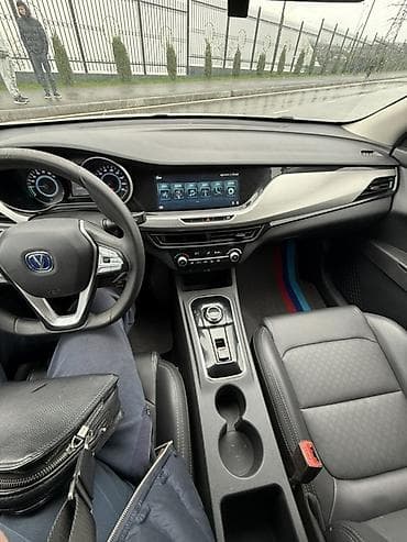 tlc 200: Changan Eado: 2022 г., Автомат, Электромобиль, Седан — 5