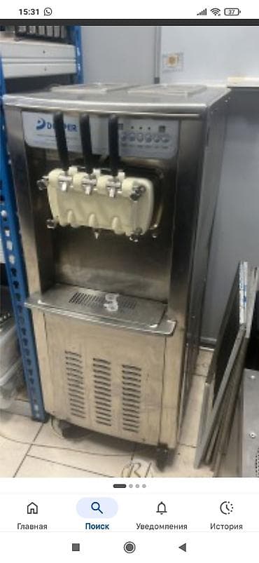 Фризер для мягкого мороженого, напольный, трехрычажный. - Два бункера — 2