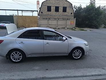 Kia Cerato: 2011 г., 1.6 л, Автомат, Бензин, Седан — 3