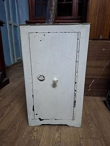 металический ящик: Тумба для вещей и одежды, Б/у, Без зеркала, Железо, цвет - Белый — 2
