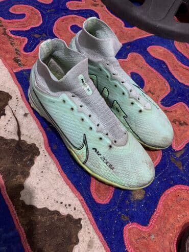 nike react: Ну 1 это эйр зумы 38-39 размера дефектов нету шнурки одену не пахнут — 4