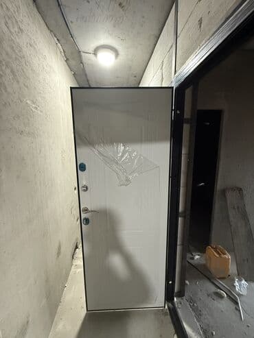 продаю полдома западный автовокзал: 1 комната, 22 м², 106 серия улучшенная, 3 этаж, ПСО (под самоотделку) — 9