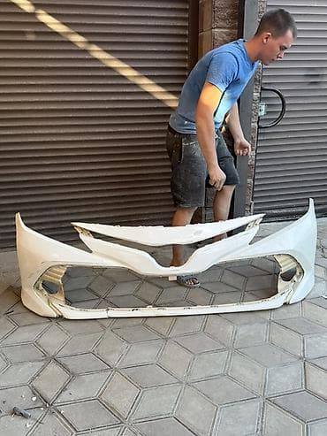 Автозапчасти: Бампер Toyota — 2