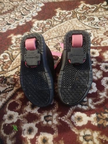 кроссовки он: Кроссовки‑ролики Heelys для детей - Цвет: черный верх с розовыми — 3