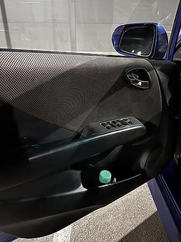 машина джаз: Honda Jazz: 2008 г., 1.5 л, Вариатор, Бензин, Хэтчбэк — 10