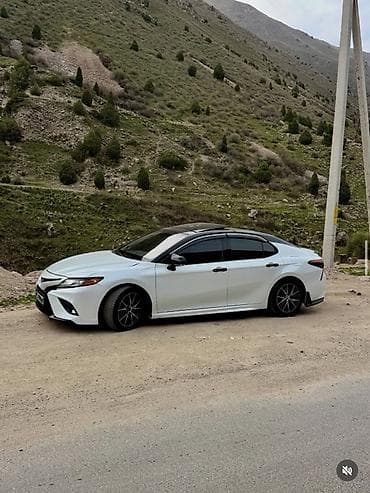 краун 2018: Toyota Camry: 2018 г., 2.5 л, Автомат, Бензин, Седан — 3