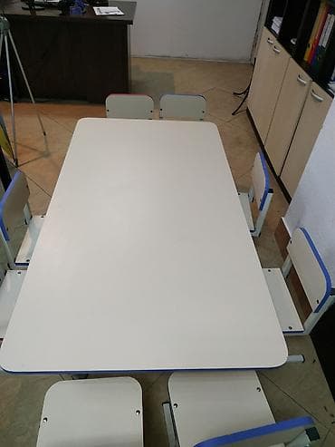 камод ош: Стол и стульчики в хорошем состоянии — 1