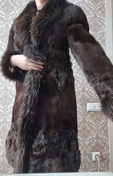 Продам шубу. Новая!!! натуралка. размер 46-48. цена 8000с