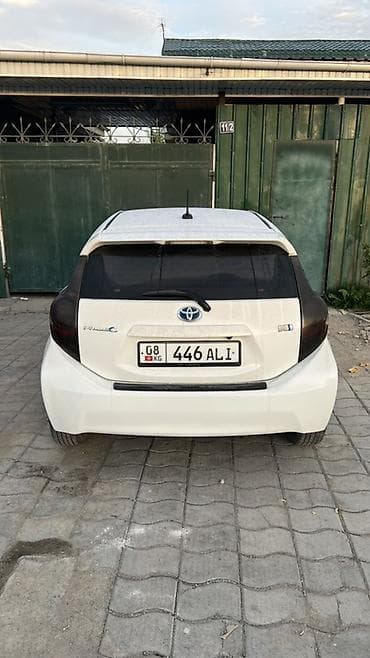 тойота приус с: Toyota Prius C: 2013 г., Вариатор, Гибрид, Хэтчбэк — 2