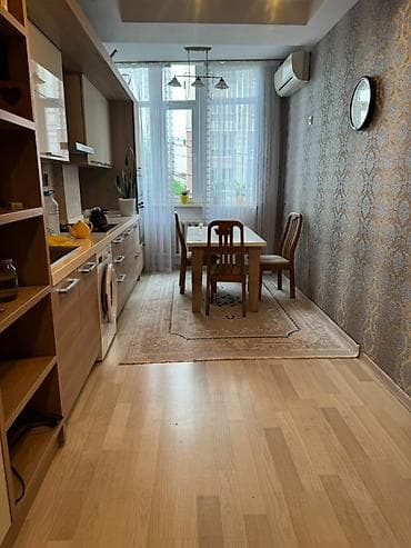 2 bedroom: Сдается 2-комнатная квартира в центре. Уметалиева / Фрунзе 2 / 10 — 2