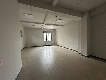 open space: ЖК “Ак Сарай” Сдается помещение Площадь: 283м2 Этаж: 1 Удобный — 4