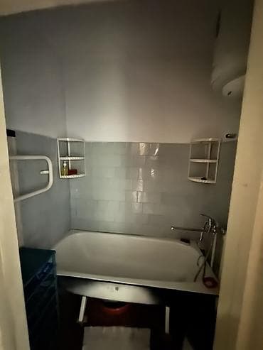 Батир сатып алам: 3 бөлмө, 72 м², 106-серия, Эски ремонт — 6