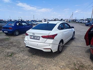 решетка е39: Hyundai Solaris: 2018 г., 1.6 л, Автомат, Бензин, Седан — 1