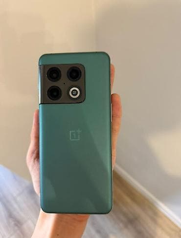 google pixel 10 pro: OnePlus 10 Pro 5G, цвет зелёный. Характеристики: - Дисплей AMOLED — 1