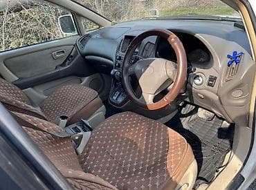 m class: Toyota Harrier: 2001 г., 2.2 л, Автомат, Бензин, Кроссовер — 4