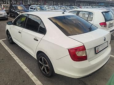 Продажа авто: Skoda Rapid: 2016 г., 1.6 л, Механика, Бензин, Седан — 4