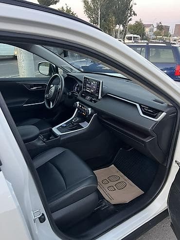 raf: Toyota RAV4: 2020 г., 2.5 л, Гибрид, Кроссовер — 10