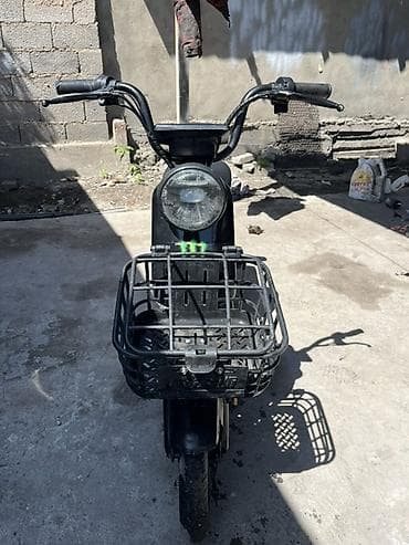 мото 110: СРОЧНО Электроскутер черный СОСТОЯНИЕ ИДИЯЛЬНОЕ ЕДЕТ 40км ЛИТИЙ АКУМ — 1