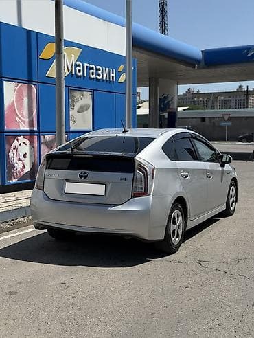 prius: Toyota Prius: 2013 г., 1.8 л, Автомат, Гибрид, Хэтчбэк — 3