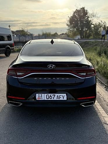 kia ceed: Hyundai Grandeur: 2018 г., 2.2 л, Автомат, Дизель, Седан — 3