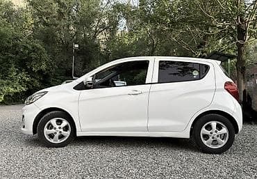 спарк 2019: Chevrolet Spark: 2019 г., 1 л, Автомат, Бензин, Хэтчбэк — 3