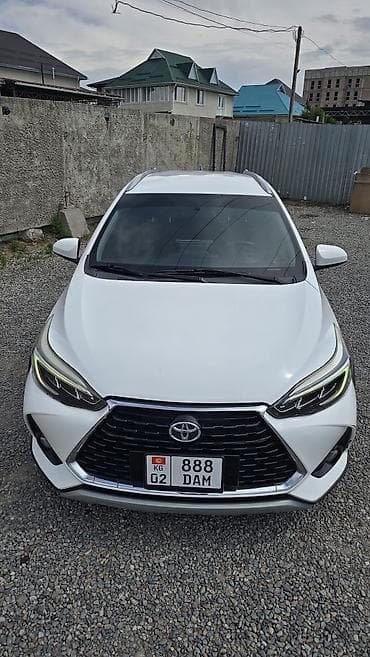 sprinter 4 4: Toyota Yaris: 2020 г., 1.5 л, Автомат, Бензин, Хэтчбэк — 2