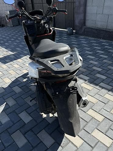 продаю скутер водный: Тип скутера 150 куб. см, Бензин — 3