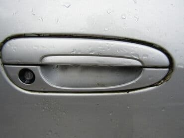 corolla runx: Передняя правая дверная ручка Дверная ручка Mazda Б/у, Оригинал — 2
