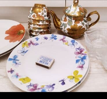 пасуда комплект: Набор посуды для дома. Тарелки представлен в двух вариантах: с — 1