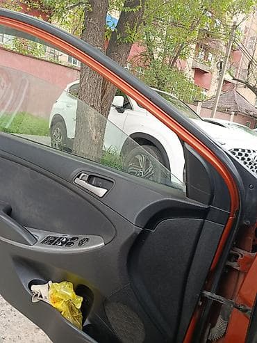 Hyundai Solaris: 2015 г., 1.6 л, Автомат, Бензин