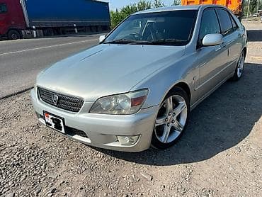 Toyota Altezza: 2003 г., 2 л, Автомат, Бензин, Седан
