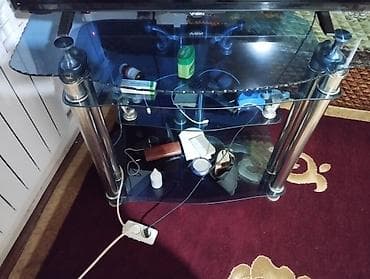 мебель прихожую: Тумба и подставка для телевизора, Б/у, Напольная, Стекло, Самовывоз, цвет - Голубой — 2
