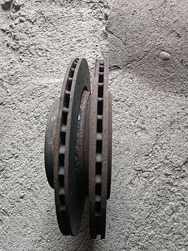 Автохимия: Задний тормозной диск Mercedes-Benz 2000 г., Б/у, Оригинал, Германия — 2