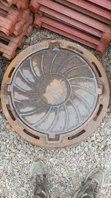 железные топчаны: Колодезные кольца из чугуна. Подходят для строительства колодцев — 4