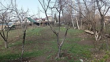 строим бани: Продается дом с участком. Описание: - Отдельный двор с металлическими — 4