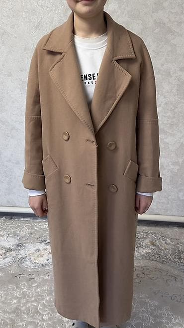 женский плащ без рукавов: Демисезонное женское пальто цвета кемел Универсальный базовый — 1