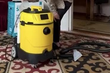 carpet cleaner: Профессиональный моющий пылесос-экстрактор для химчистки ковров — 1