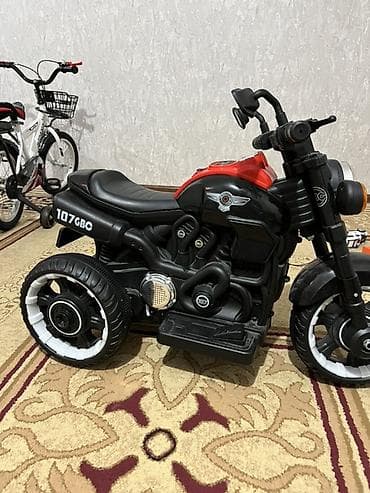 Детский электрокар, Б/у