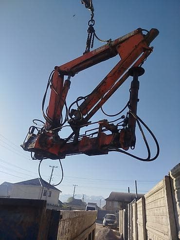 матор станок: Манипулятор, 1990 г., от 4 т — 6