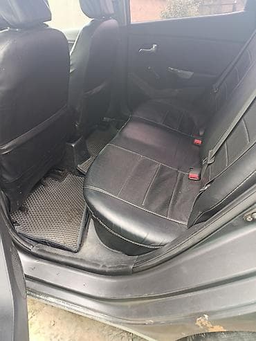 mini cuper: Kia Rio: 2011 г., 1.4 л, Механика, Бензин, Седан — 7