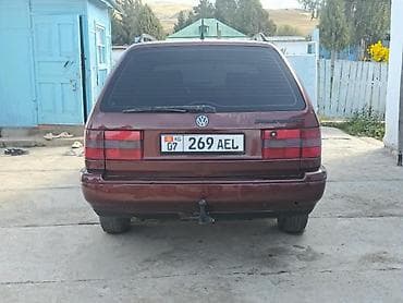 Volkswagen Passat Variant: 1995 г., 2 л, Механика, Бензин, Универсал — 4